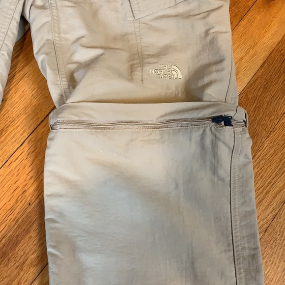 The North Face Zip-off Trek Pants - Size 4 - Picture 4 of 8